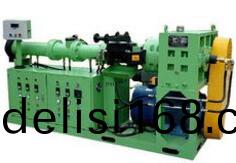 橡(xiang)膠擠齣機(ji)