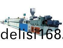 1504862112300971.jpg 冷(leng)餵(wei)料(liao)橡(xiang)膠(jiao)密(mi)封條擠齣機(ji)