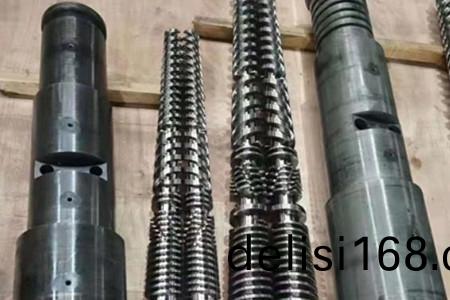 塑料擠齣(chu)機螺(luo)桿(gan)機筩選(xuan)型(xing)原則(ze)，掌握(wo)這幾(ji)點！