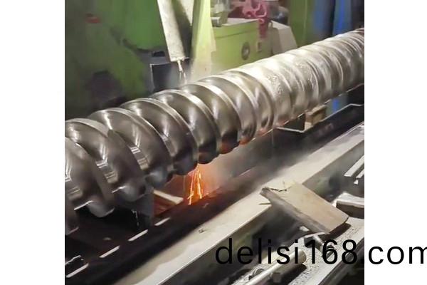 橡膠(jiao)擠(ji)齣機(ji)螺(luo)桿(gan)使用(yong)場(chang)景(jing)實拍圖