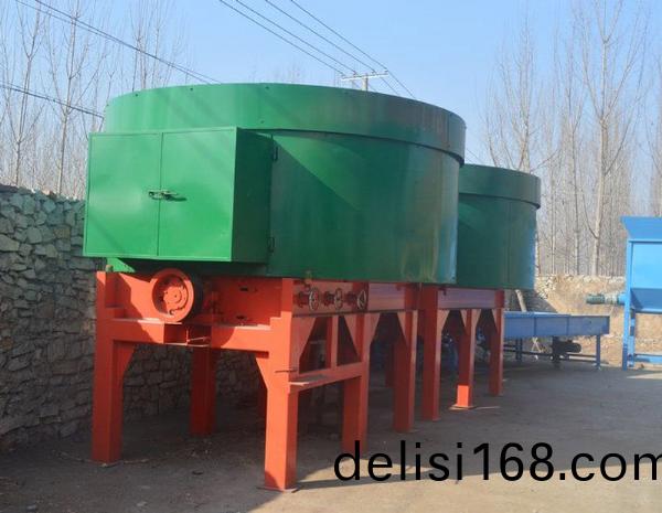 稭稈粉(fen)碎(sui)機